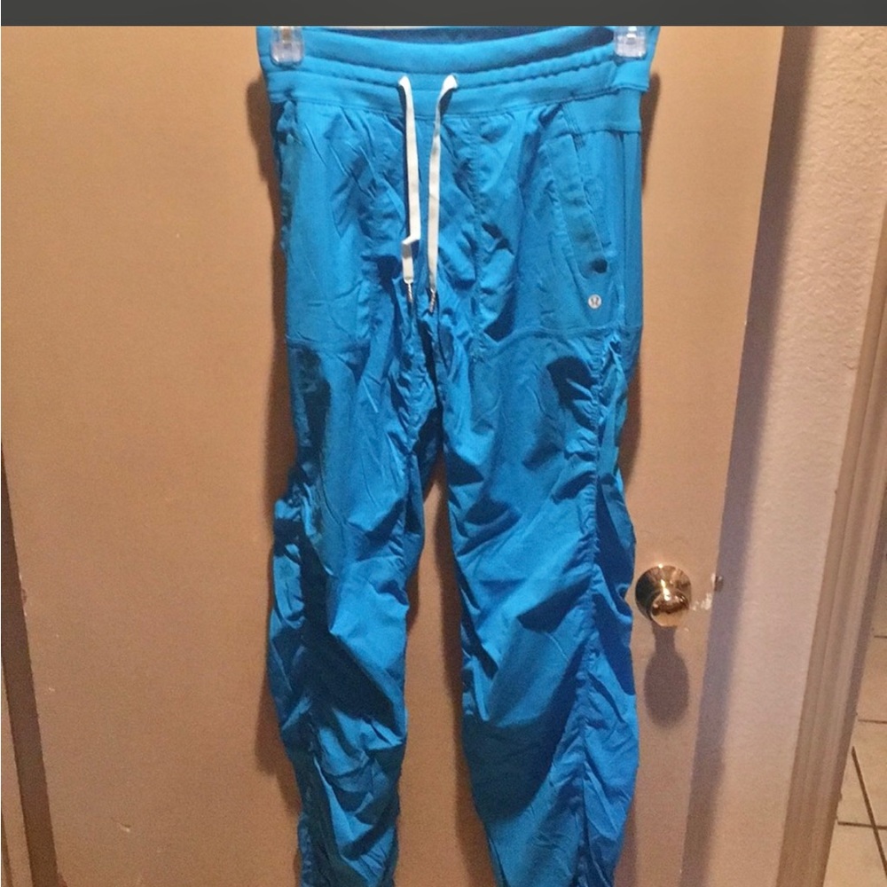 Lululemon studio pants. Size 6. 💙 Blue